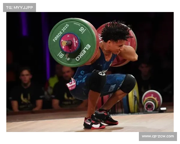 何岳基斩获男子71公斤级抓举金牌为中国举重再添荣光